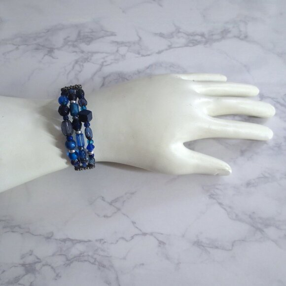 NWOT Artisan Handmade Dark Blue Navy Adjustable Comfortable Stretch Bracelet - Picture 4 of 4